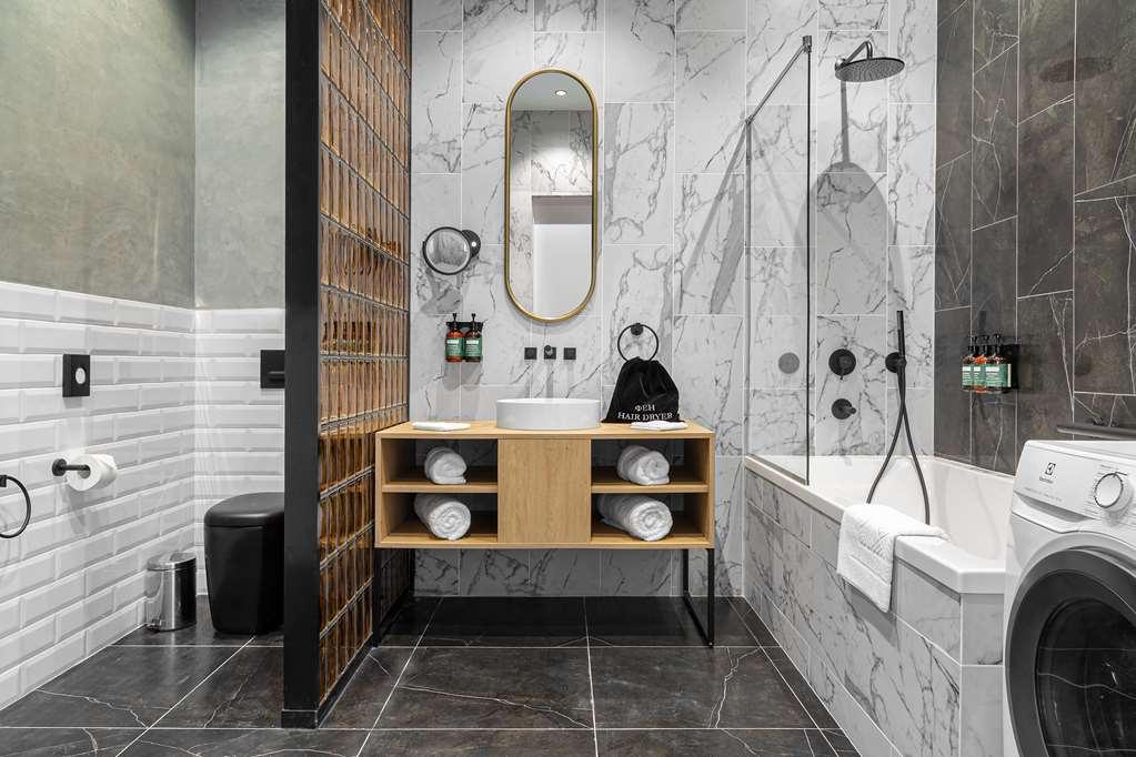 The Basilian Minsk, Curio Collection By Hilton Hotel Exterior foto