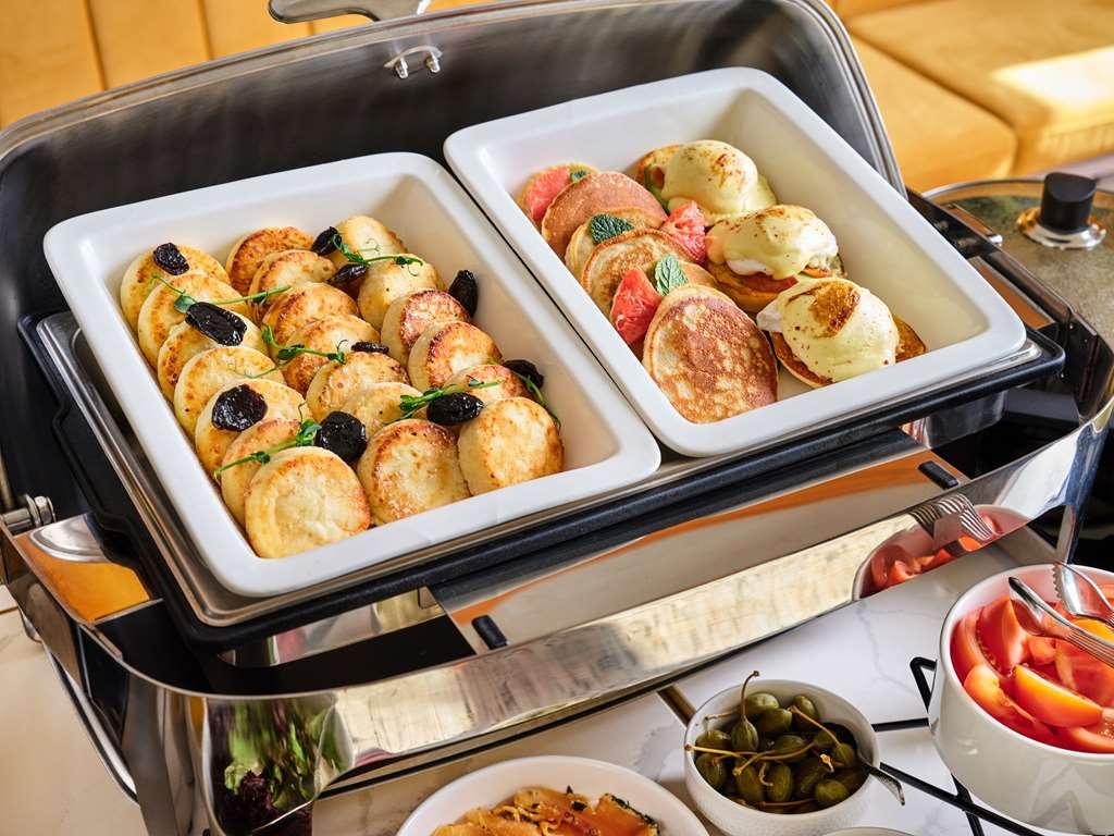 The Basilian Minsk, Curio Collection By Hilton Hotel Restaurante foto