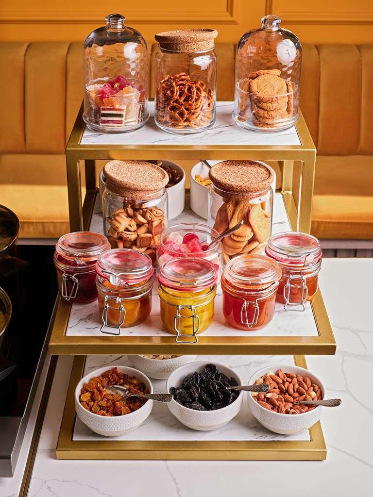 The Basilian Minsk, Curio Collection By Hilton Hotel Restaurante foto